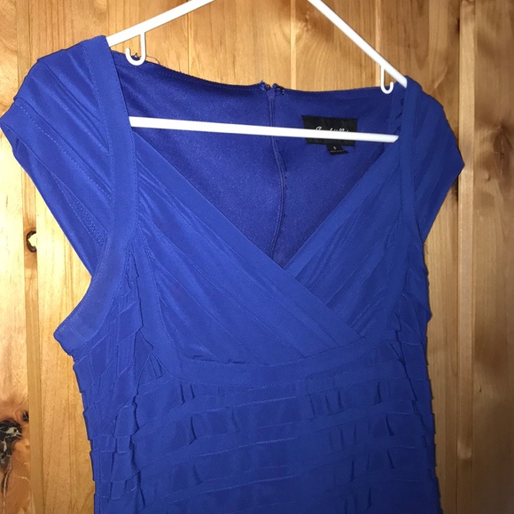 Stunning, Body Hugging Gown in Royal Blue. - Picture 2 of 5